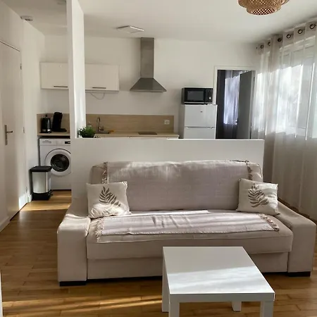 Cozy 1-bedroom N1 Apartment *