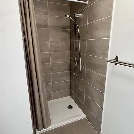 Cozy 1-bedroom N1 Apartment *